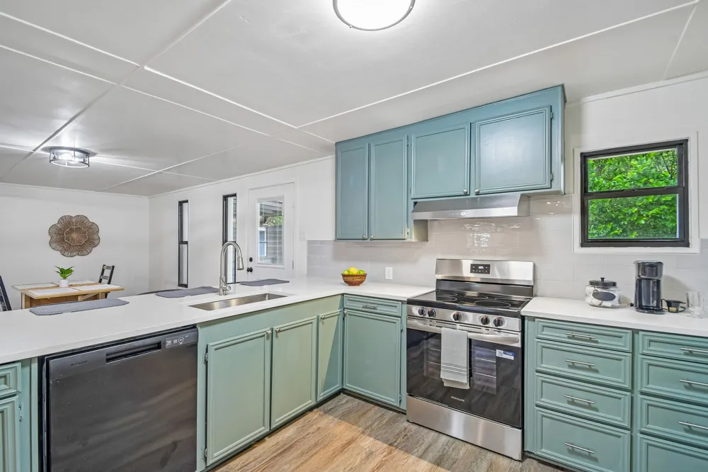 605 Bishop Street Smithville, TX 78957