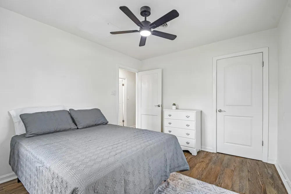 605 Bishop Street Smithville, TX 78957