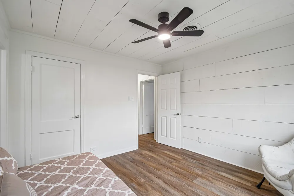 605 Bishop Street Smithville, TX 78957