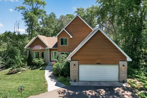 13707 Green Briar Drive