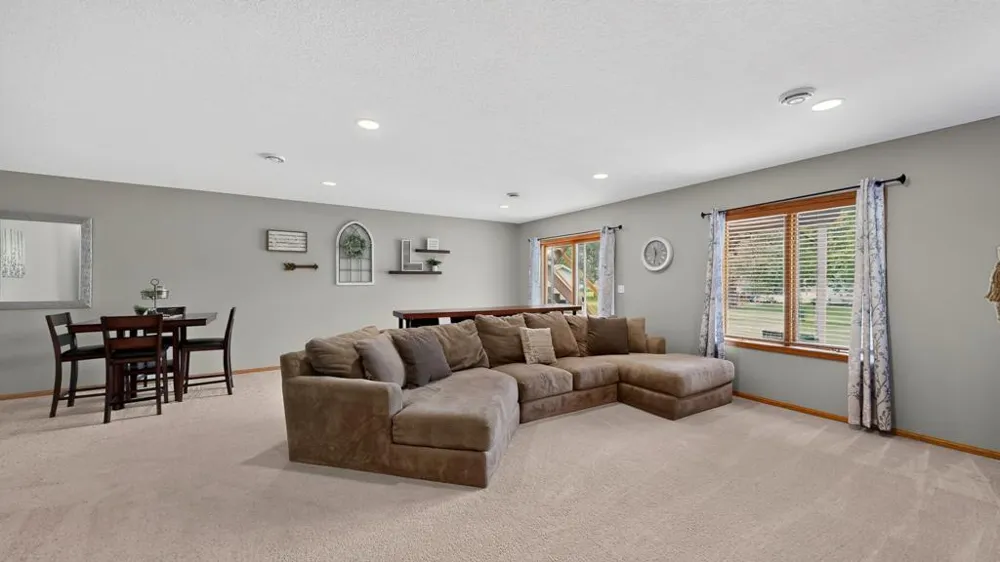 1002 John & Mary Drive SE Chatfield, MN 55923