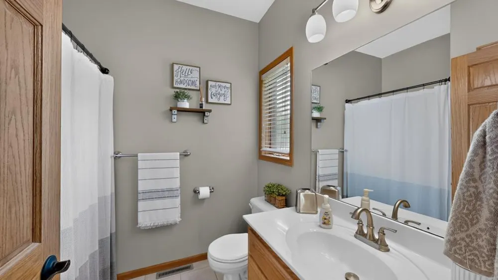 1002 John & Mary Drive SE Chatfield, MN 55923