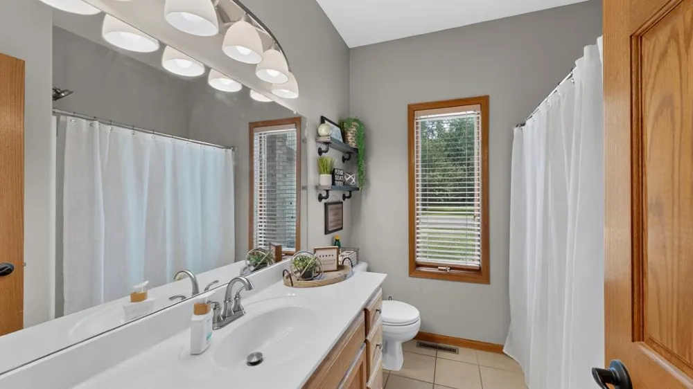 1002 John & Mary Drive SE Chatfield, MN 55923