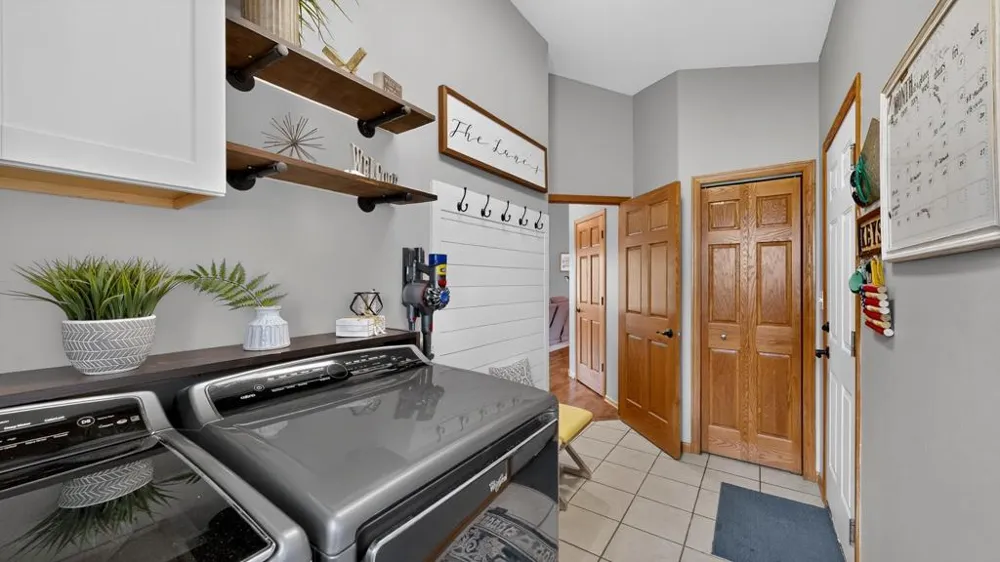 1002 John & Mary Drive SE Chatfield, MN 55923