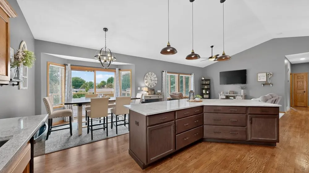 1002 John & Mary Drive SE Chatfield, MN 55923