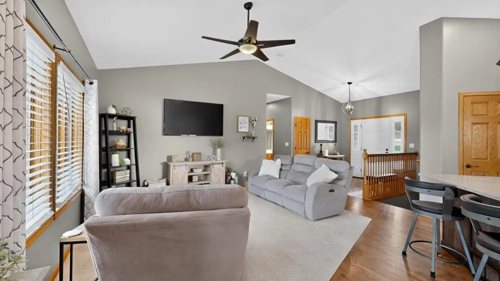 1002 John & Mary Drive SE Chatfield, MN 55923