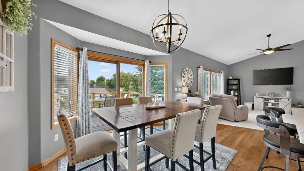 1002 John & Mary Drive SE Chatfield, MN 55923