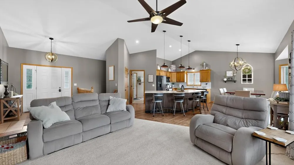 1002 John & Mary Drive SE Chatfield, MN 55923