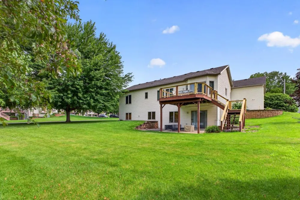 1002 John & Mary Drive SE Chatfield, MN 55923