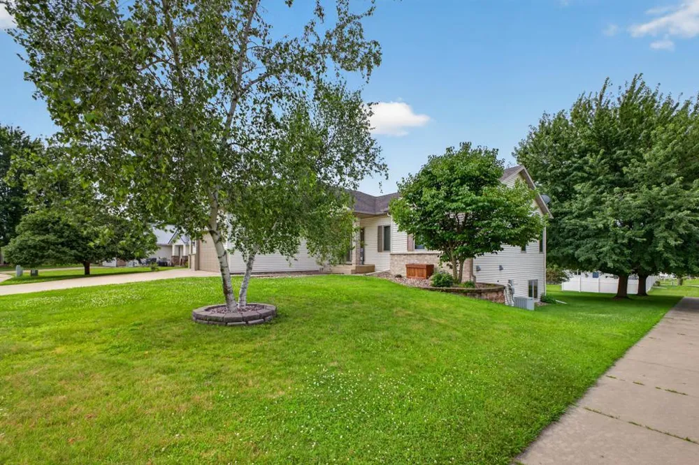 1002 John & Mary Drive SE Chatfield, MN 55923