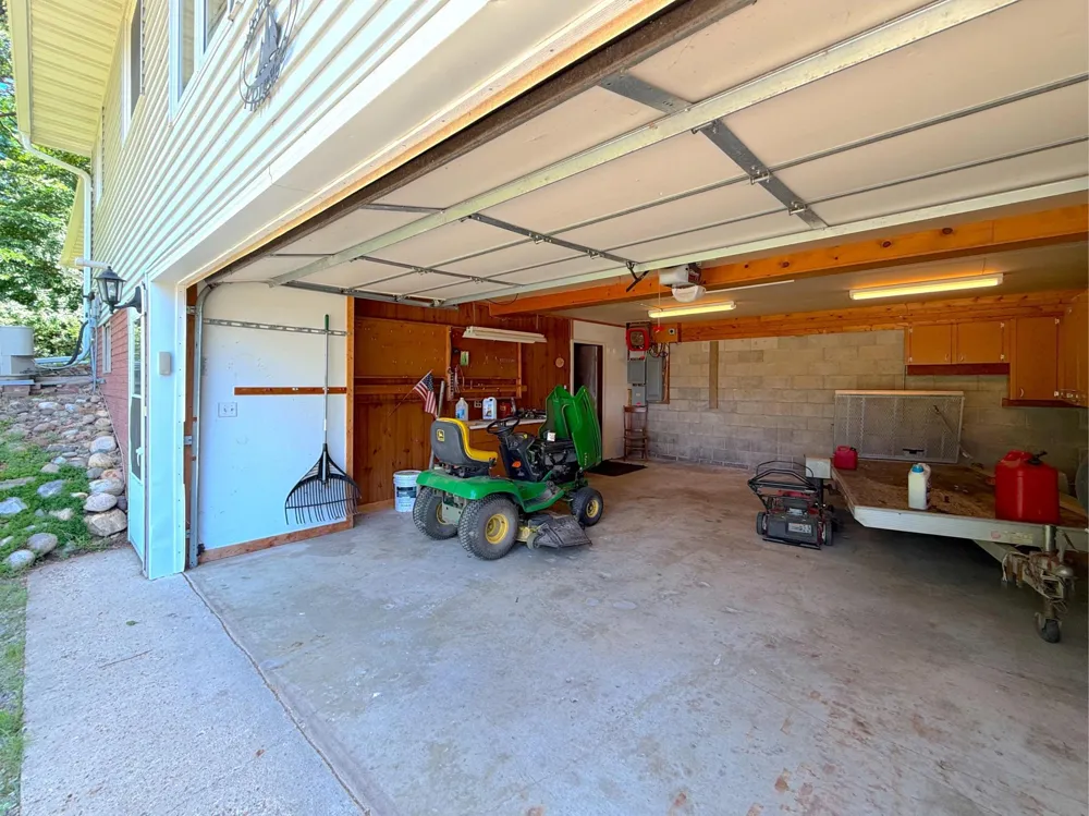 16064 62nd Street NW South Haven, MN 55382
