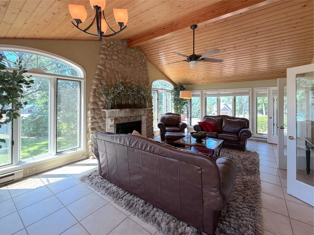 16064 62nd Street NW South Haven, MN 55382
