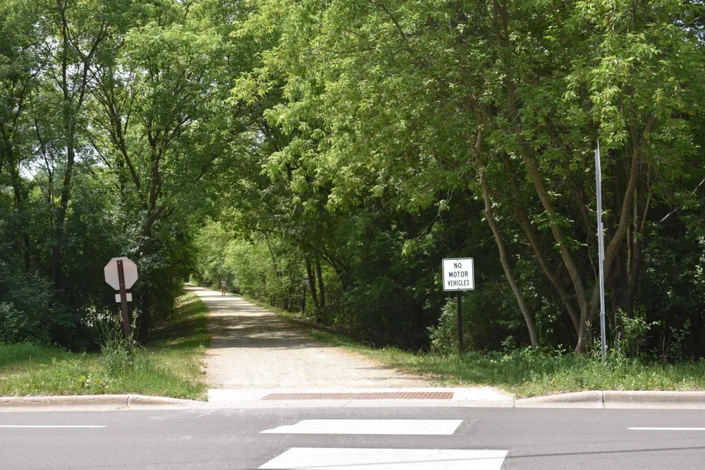 5470 Rowland Road Hopkins, MN 55343