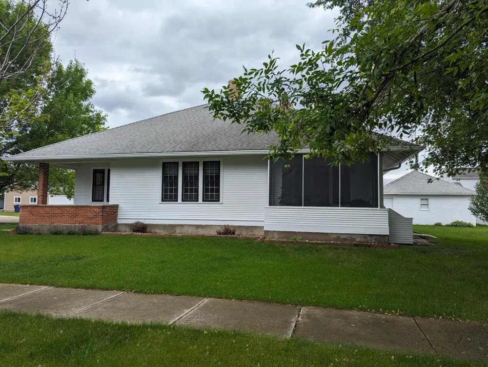 107 7th Avenue W Lisbon, ND 58054
