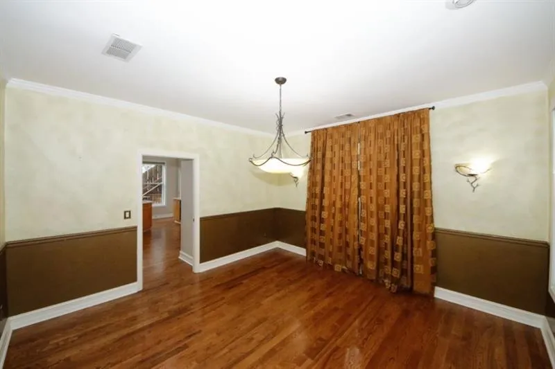 1354 Brookhaven Village Circle NE Brookhaven, GA 30319