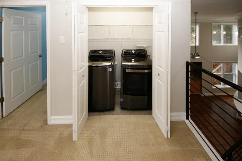 1354 Brookhaven Village Circle NE Brookhaven, GA 30319