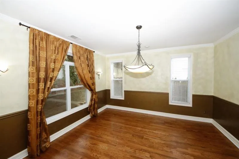 1354 Brookhaven Village Circle NE Brookhaven, GA 30319