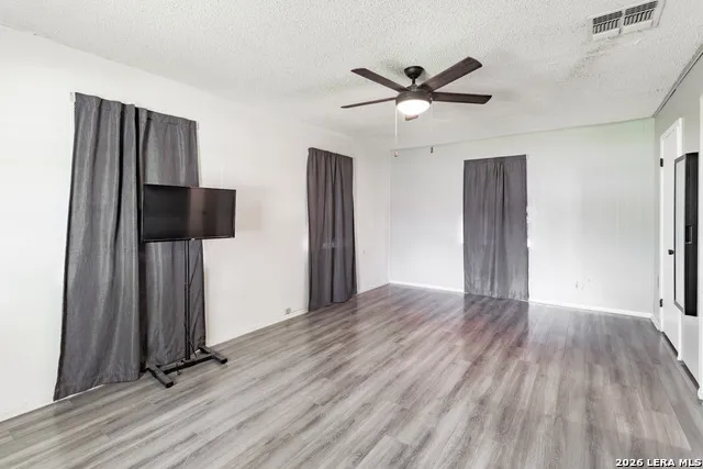 609 ROSALIE ST Falls City, TX 78113