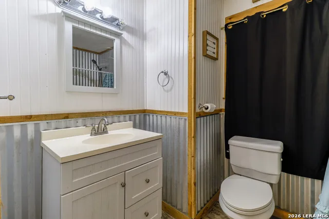 609 ROSALIE ST Falls City, TX 78113
