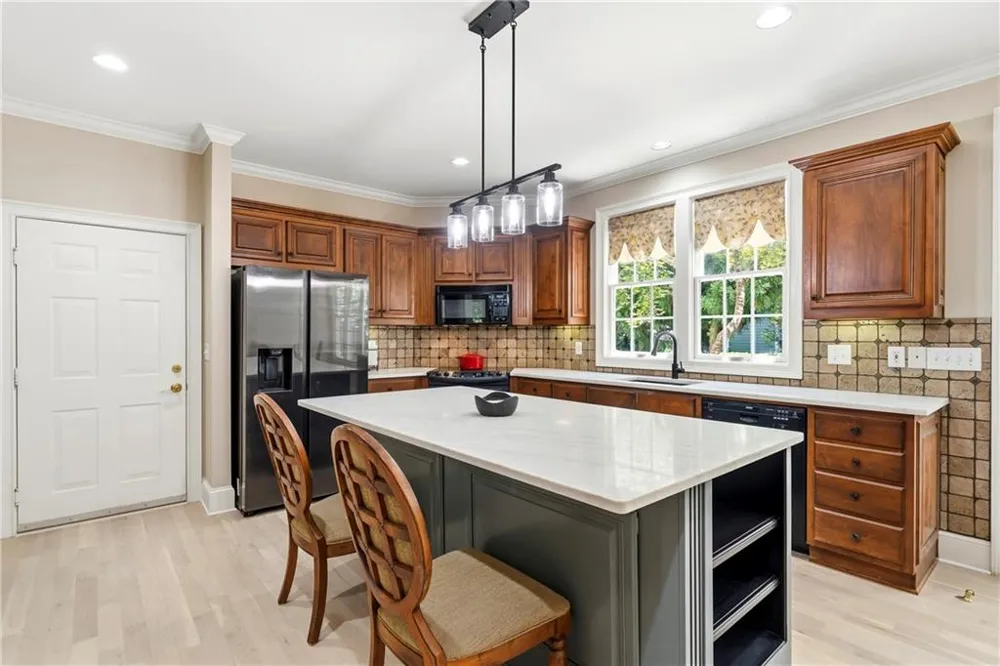 148 Parkside Lane Eatonton, GA 31024
