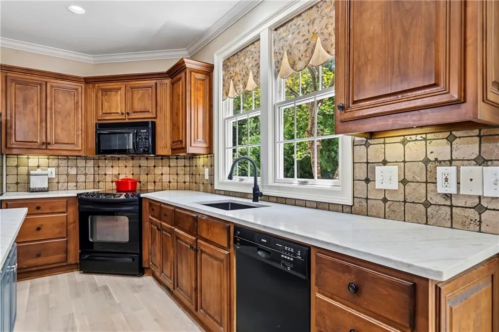 148 Parkside Lane Eatonton, GA 31024