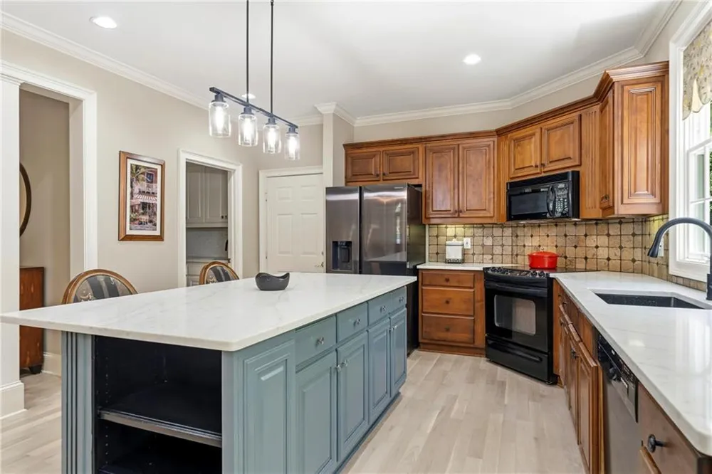 148 Parkside Lane Eatonton, GA 31024