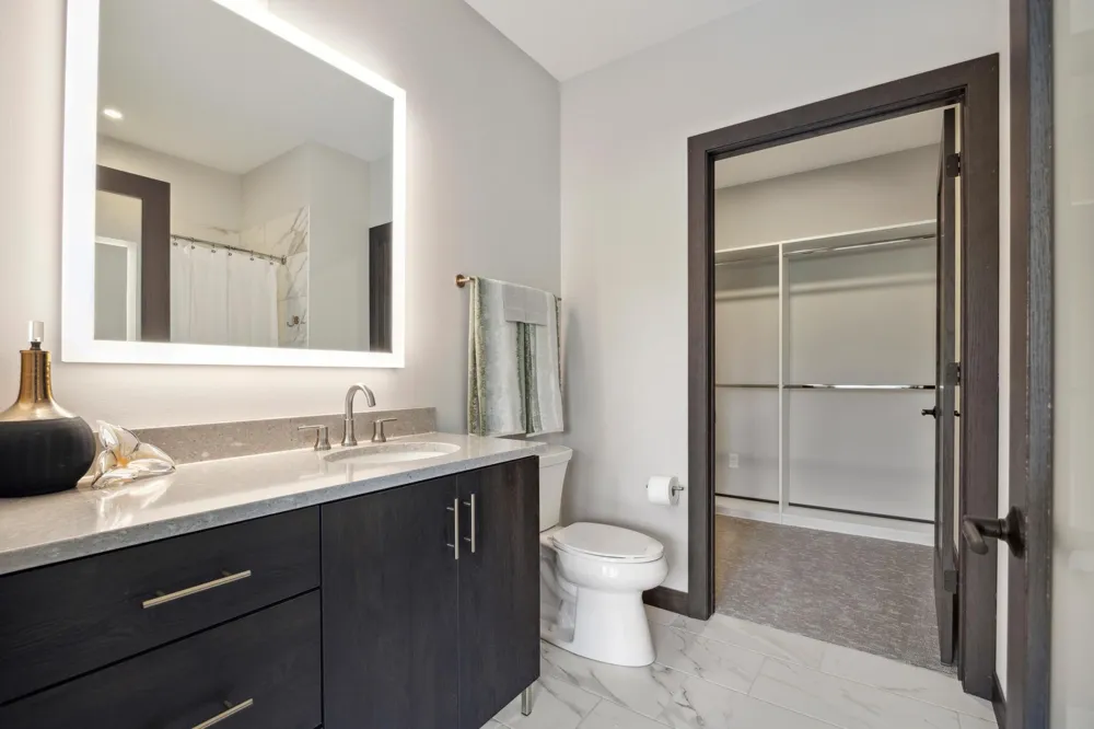253 Lake Street E #208 Wayzata, MN 55391