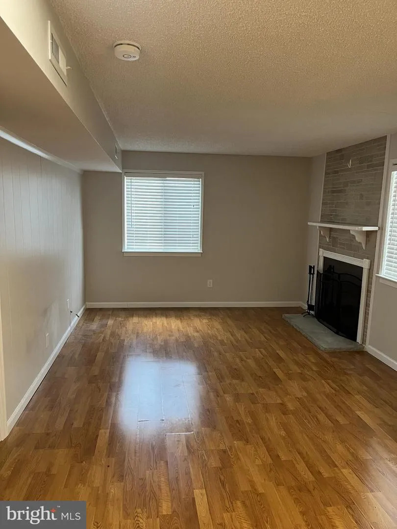 1504 WALDON COURT Sicklerville, NJ 08081