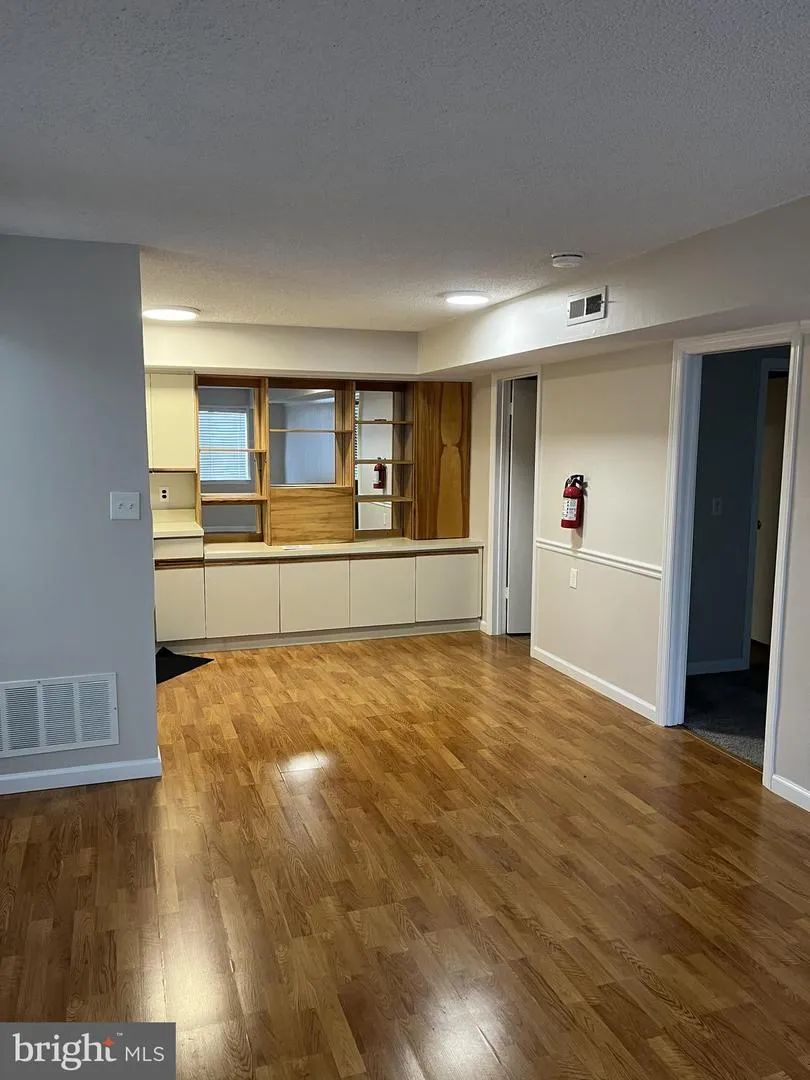 1504 WALDON COURT Sicklerville, NJ 08081