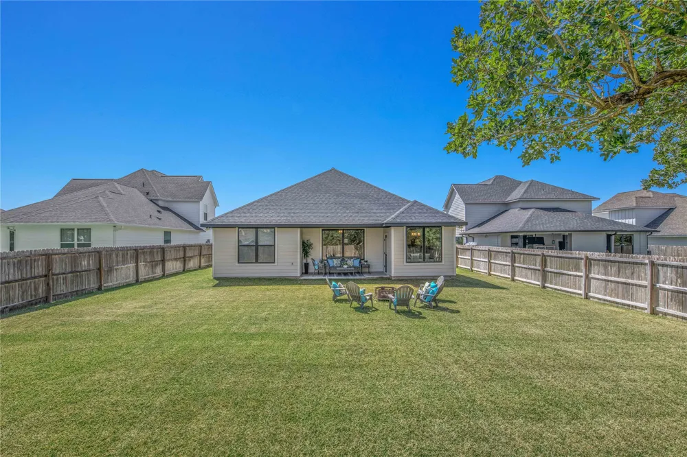 4117 Vintage Estates Court Bryan, TX 77808