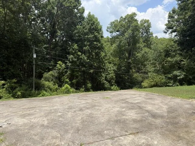 115 W Lenda Lane Chickamauga, GA 30707