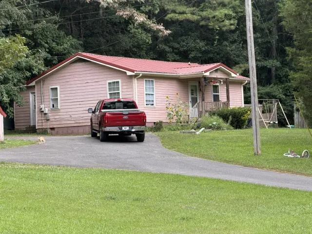86 Lenda Lane Chickamauga, GA 30707