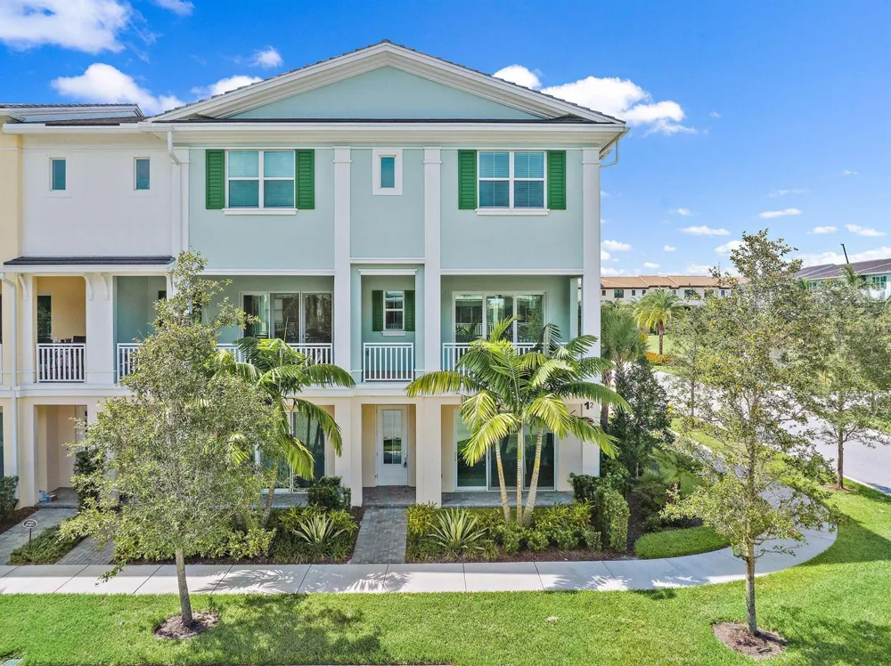 12625 MACHIAVELLI WAY Palm Beach Gardens, FL 33418