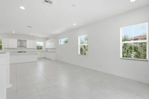12625 MACHIAVELLI WAY Palm Beach Gardens, FL 33418