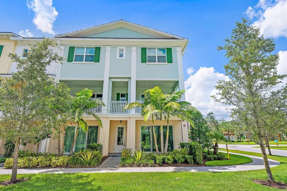 12625 MACHIAVELLI WAY Palm Beach Gardens, FL 33418