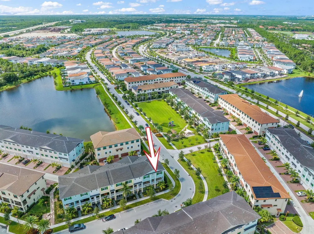 12625 MACHIAVELLI WAY Palm Beach Gardens, FL 33418
