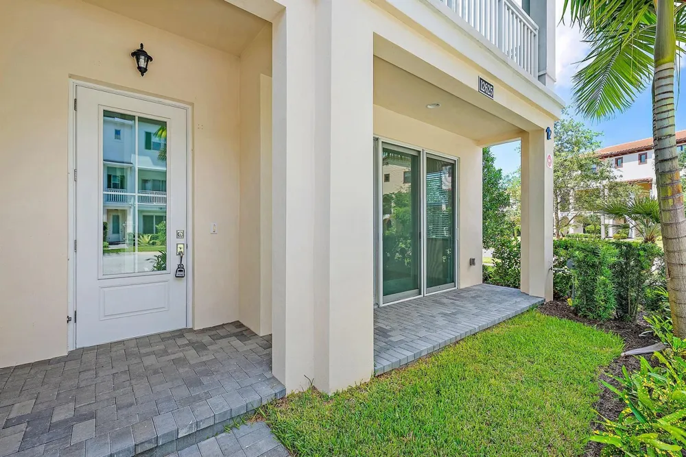 12625 MACHIAVELLI WAY Palm Beach Gardens, FL 33418