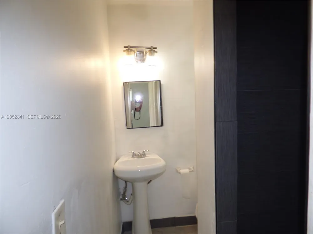 2322 Johnson St #1 Hollywood, FL 33020