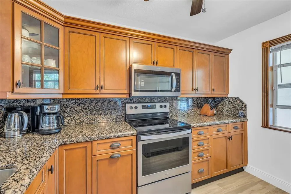 3150 NE 48th Court #204 Lighthouse Point, FL 33064