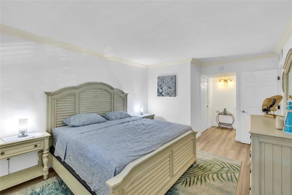 3150 NE 48th Court #204 Lighthouse Point, FL 33064