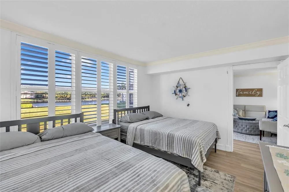 3150 NE 48th Court #204 Lighthouse Point, FL 33064