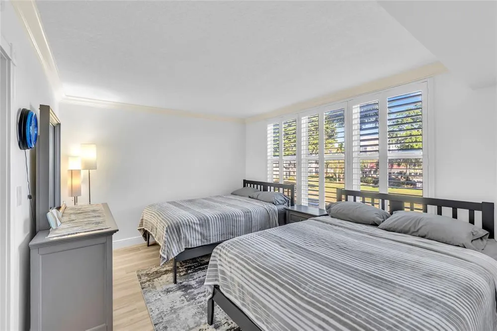 3150 NE 48th Court #204 Lighthouse Point, FL 33064