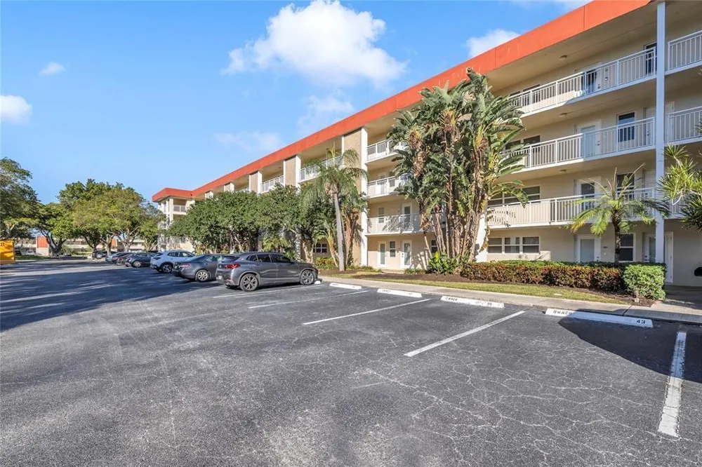 3150 NE 48th Court #204 Lighthouse Point, FL 33064