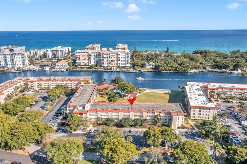 3150 NE 48th Court #204 Lighthouse Point, FL 33064