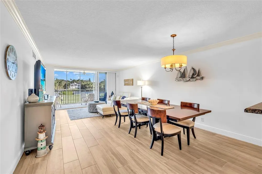 3150 NE 48th Court #204 Lighthouse Point, FL 33064