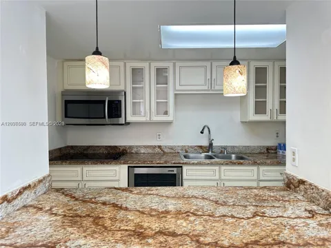 802 NW 87th Ave #315