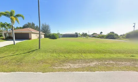815 NW 28TH PLACE