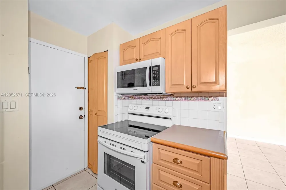 6861 SW 147th Ave #3G Miami, FL 33193