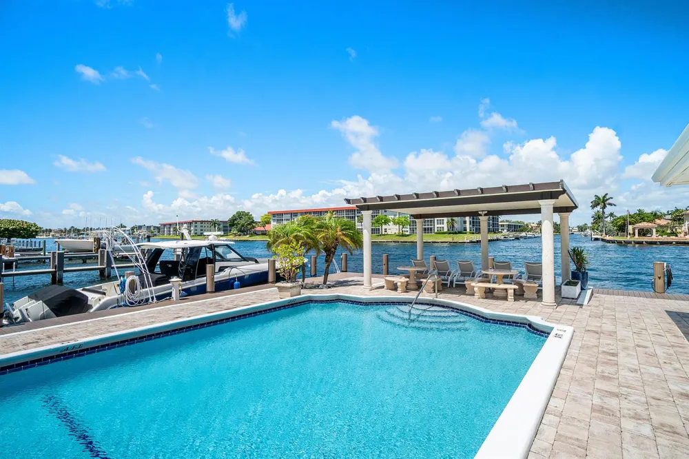 1160 Hillsboro Mile #205 Hillsboro Beach, FL 33062