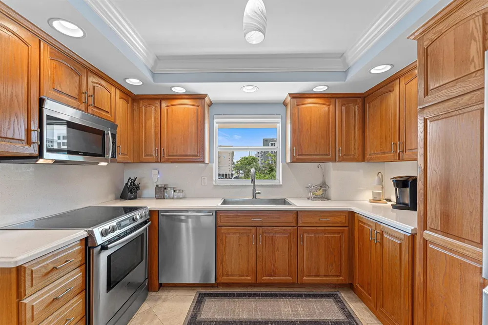 1160 Hillsboro Mile #205 Hillsboro Beach, FL 33062